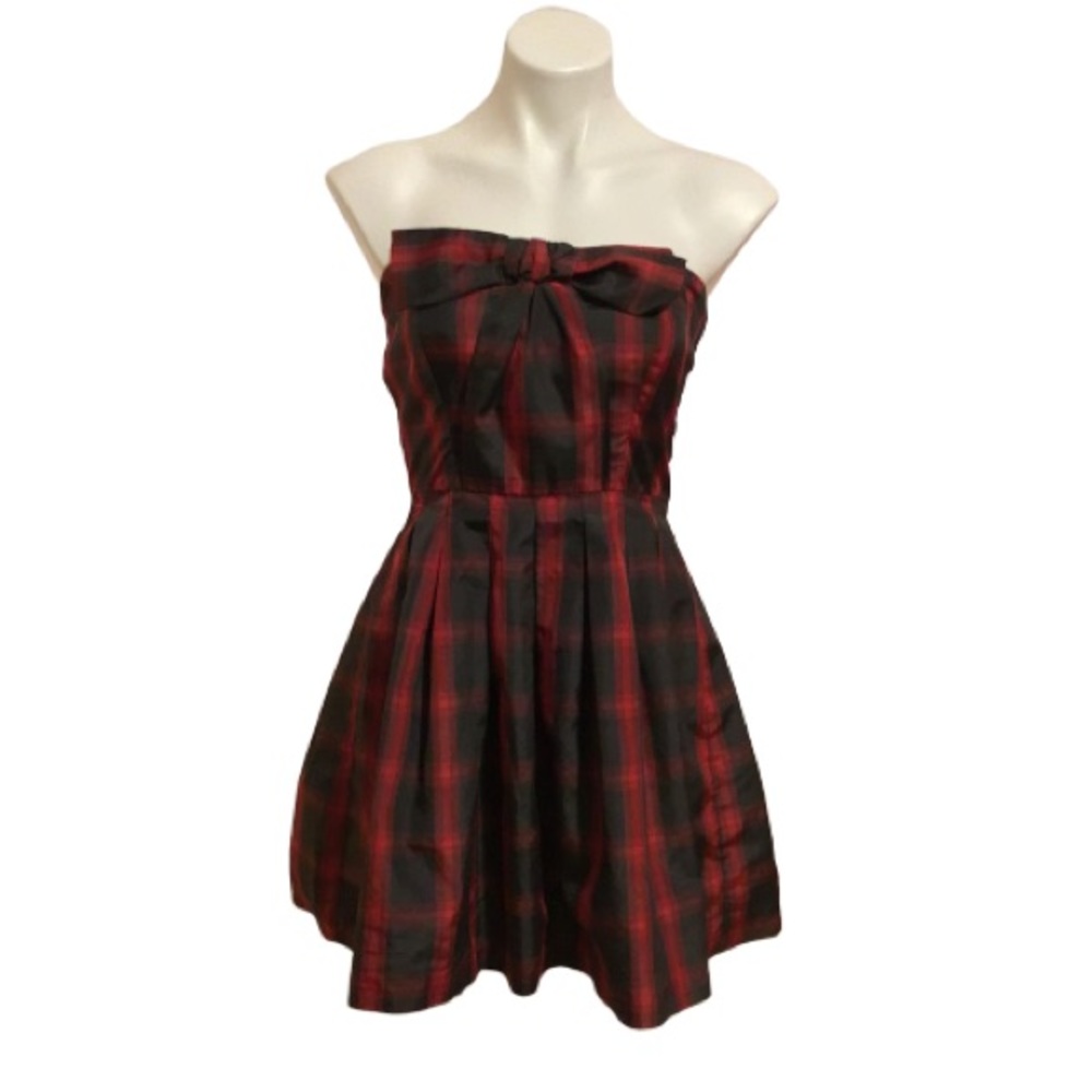 Retro Doll > Black & Red Plaid Mini Dress with Bow
